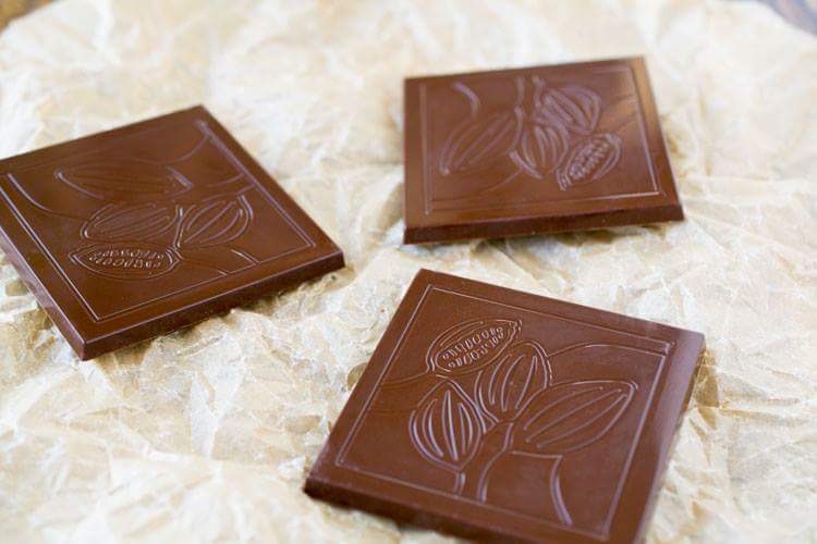 Easy Raw Vegan Chocolate